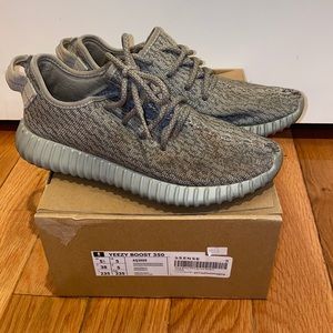 Yeezy Boost 350 size 5.5 - 100% authentic